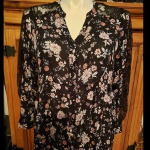 Torrid Hi LoTop Blouse Womens Tunic Black Pink White Floral Lace 1X